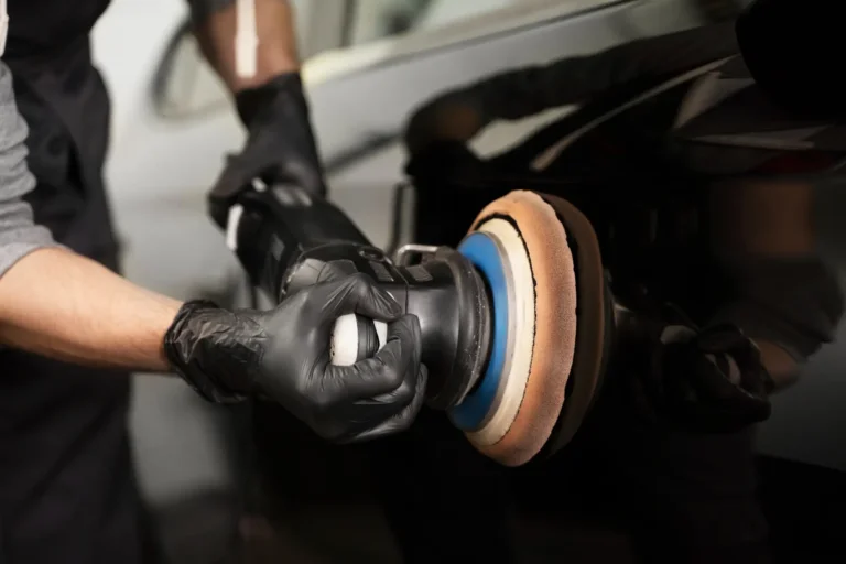 Carro Riscado: Quando Dar Polimento, Quando Precisa de Pintura Localizada