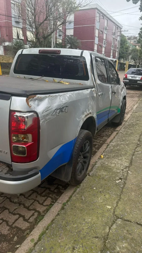 Lateral carona traseira S10 2023 Atendida pela Lisboa Car Service, em Porto Alegre
