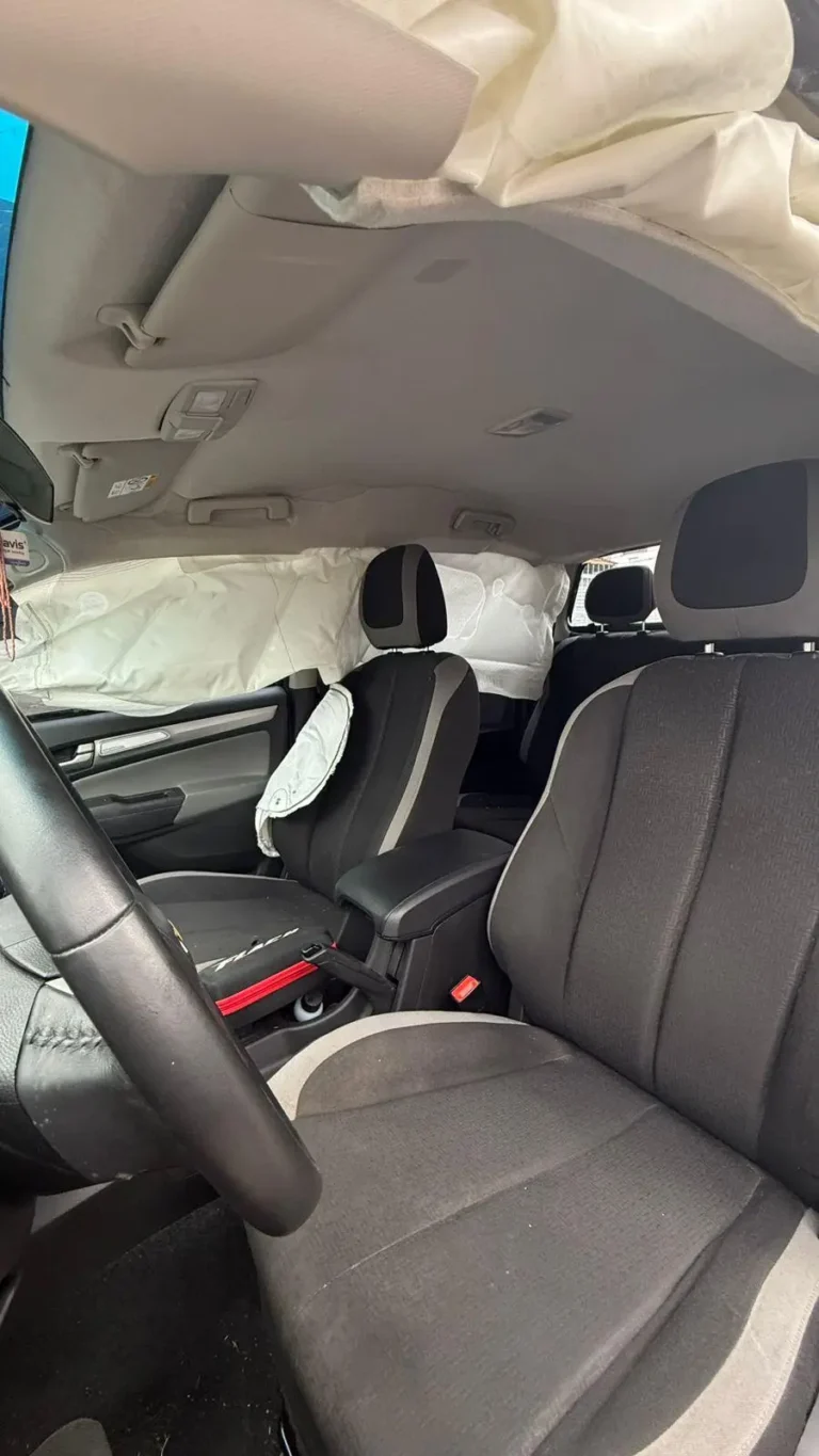 S10 2023 com Colisão Frontal e Lateral: o Que Foi Recuperado e o Que Foi Substituído