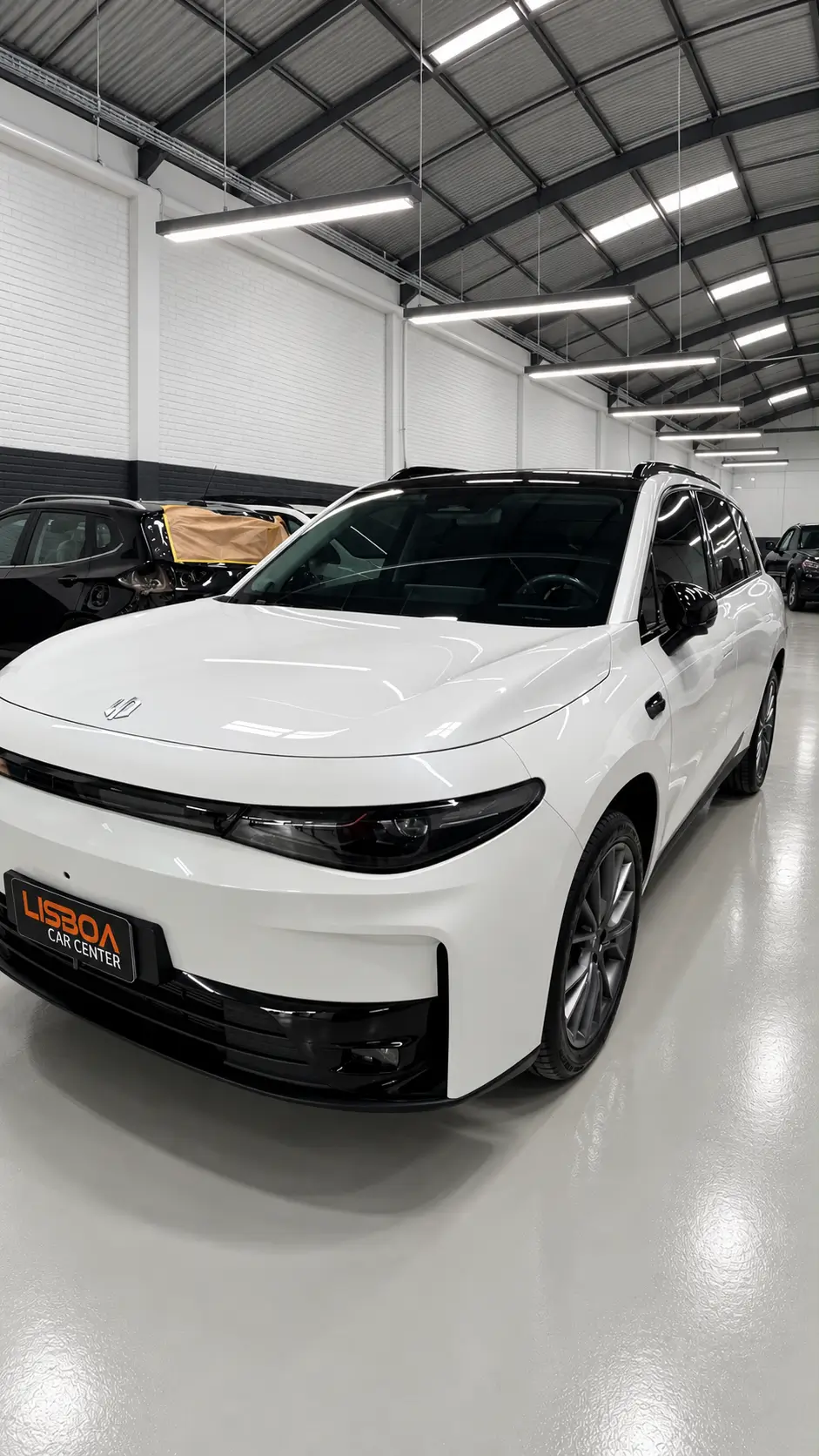 Leapmotor C10 branco, carro elétrico atendido pela Lisboa Car Service, em Porto Alegre
