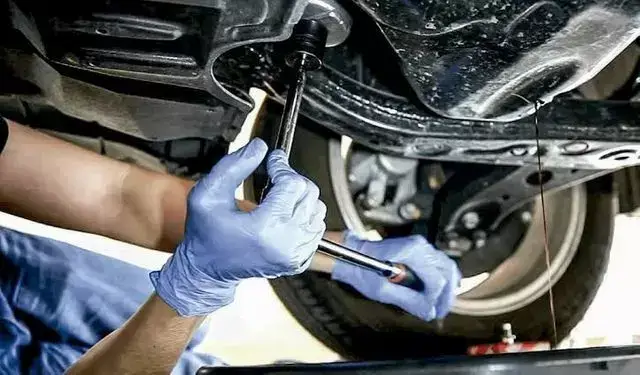 Revisão mecânica automotiva em Porto Alegre - Lisboa Car Center