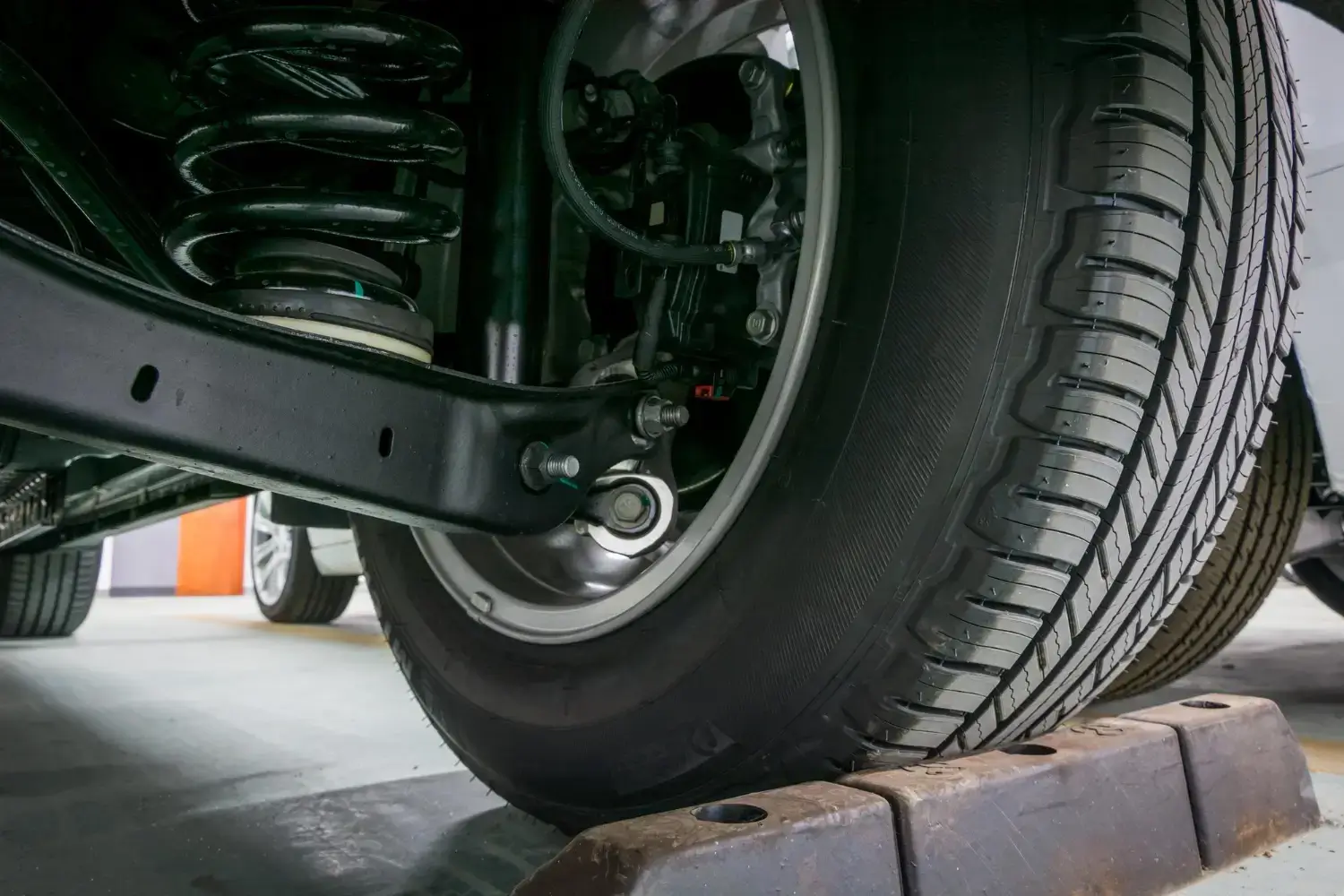 Sistema de suspensão em Porto Alegre - Lisboa Car Center