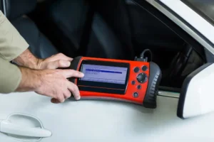 Diagnóstico Eletrônico de Carro Importado: o Que o Scanner Comum Não Mostra